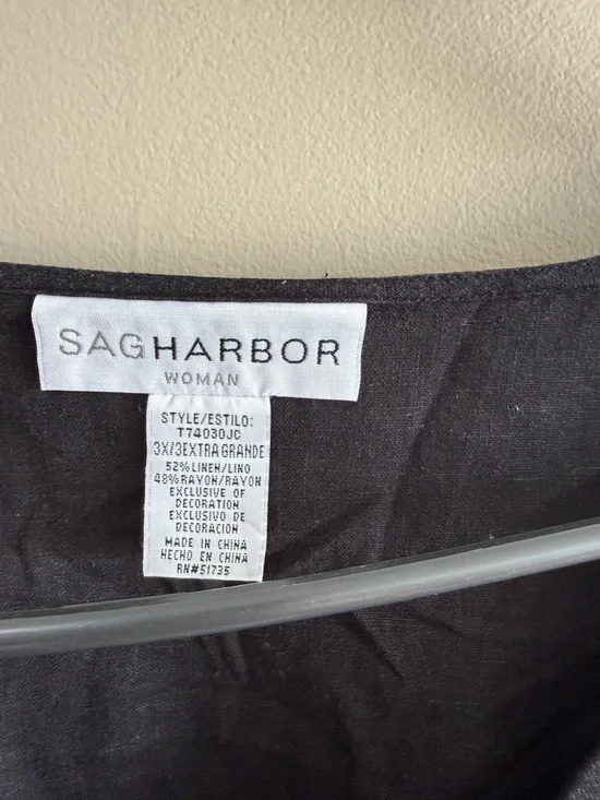 Sag Harbor Black Linen-Blend Top with Subtle Texture - Picture 4 of 5